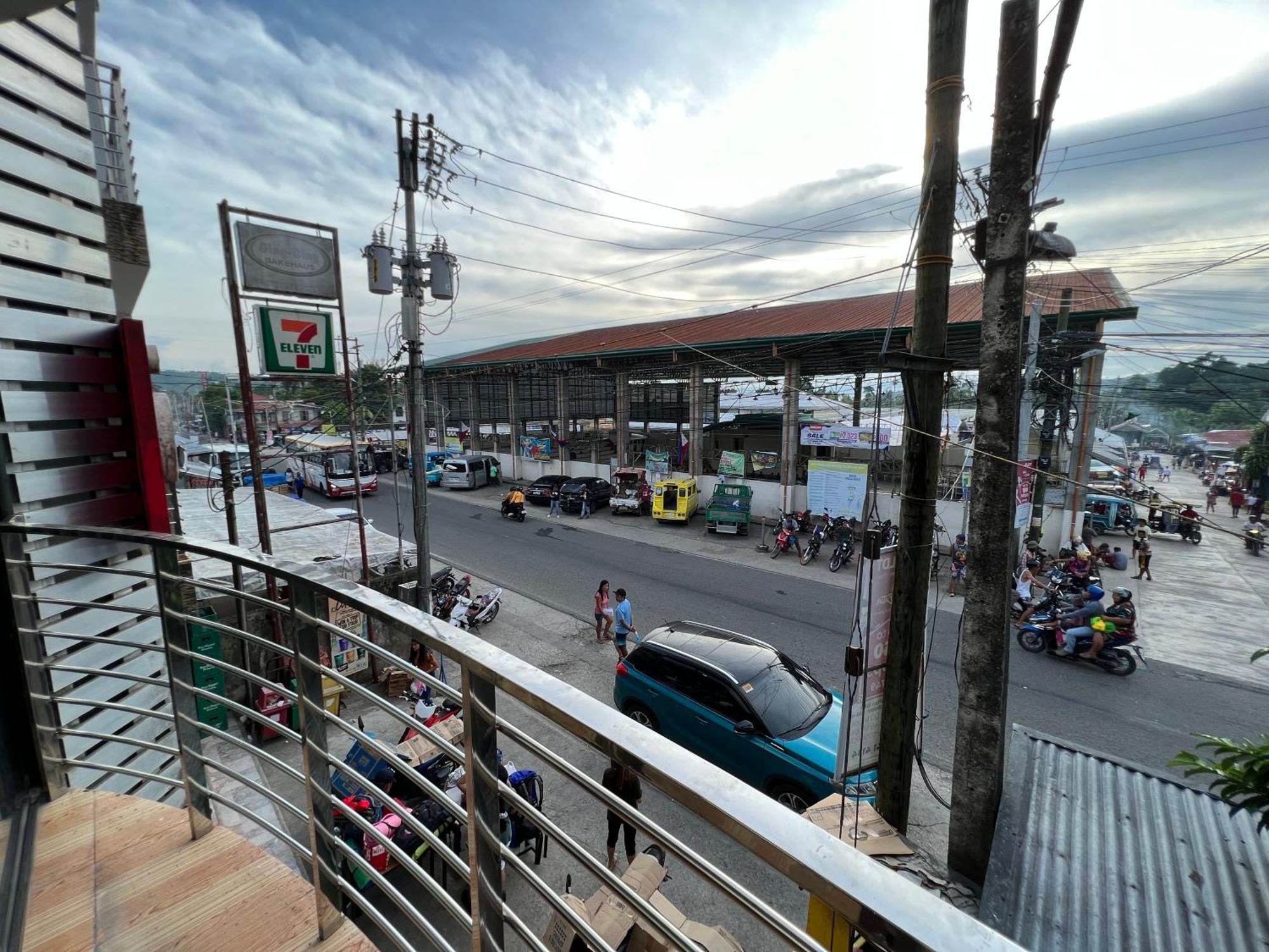 Ging-Ging Tourist Inn Badian Exterior foto
